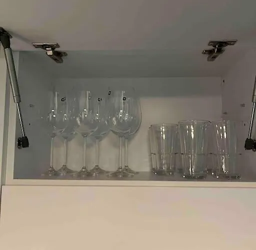 N14 Enjoy Apartments, Ac ,quiet Street, Two Bedrooms Sleeps 6, Very Spacey