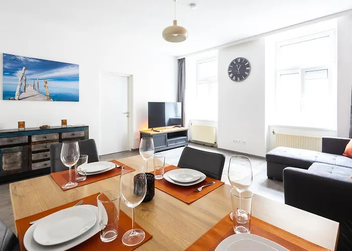 Apartamento N14 Enjoy Apartments, Ac ,quiet Street, Two Bedrooms Sleeps 6, Very Spacey Viena